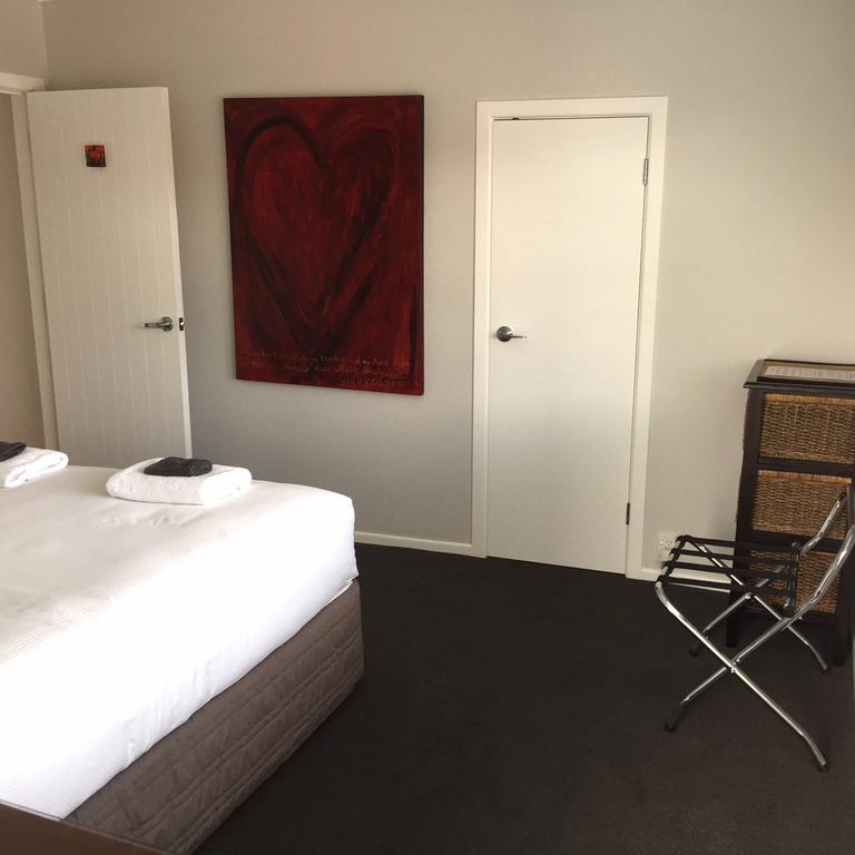 怀赫科奇异鸟住宿加早餐旅馆 Oneroa 外观 照片